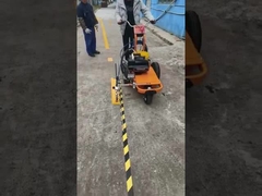 ¿Cuáles son las ventajas de usar una máquina del camino con un cargador de batería comparado a uno fuera?